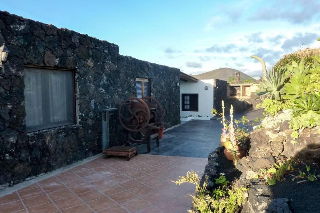 Los Frailes Eco Finca B Tinajo Eksteriør bilde